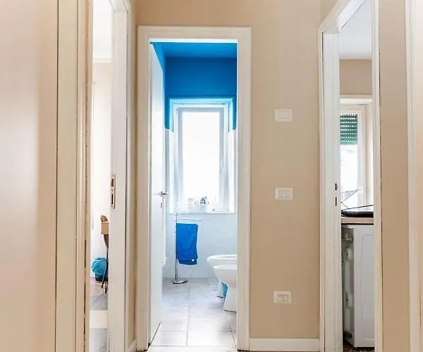 Modern 2br W-balcony E Ac Near Vaticanmuseums * Rom